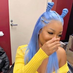 Meet your Posher, Nayh